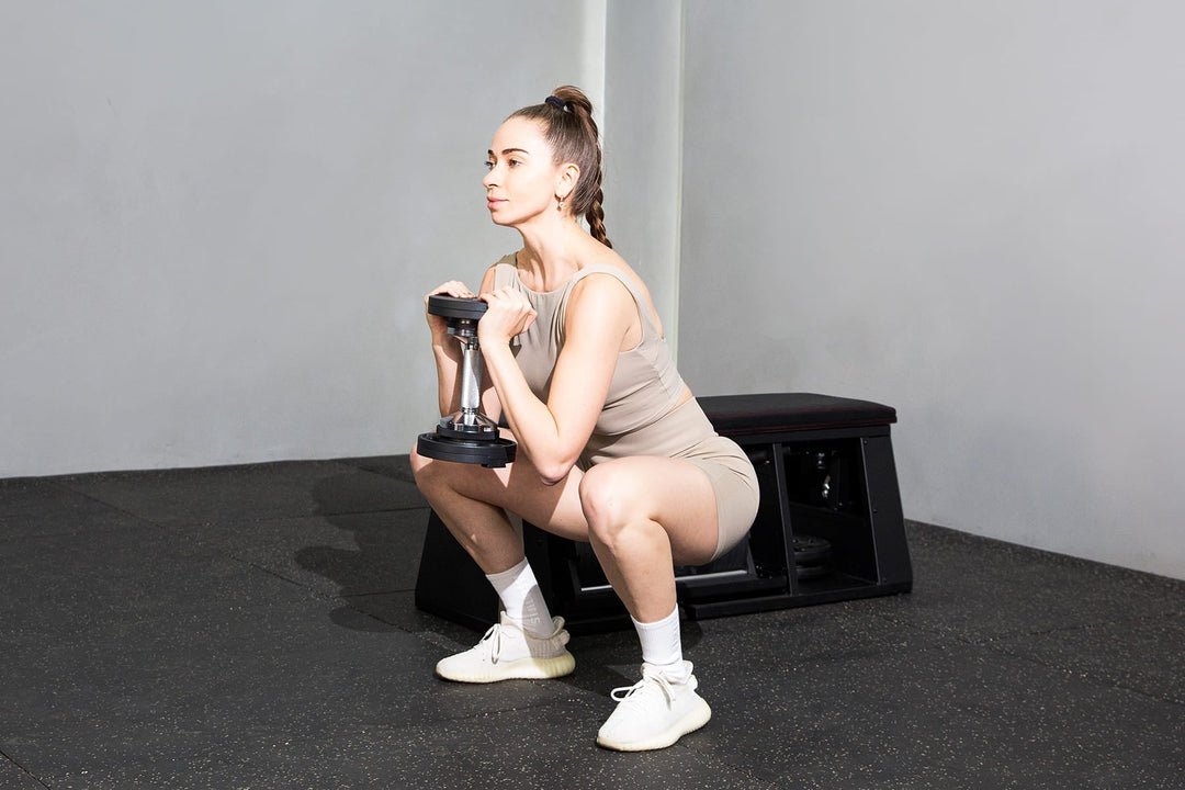 How to Combine Adjustable Dumbbells With Bodyweight Training